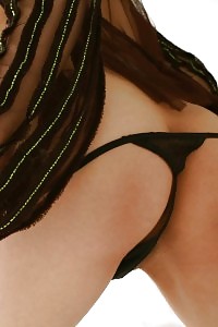 Fabulous Jade Risa Has A Great Body When She Is Nude And Flirting The Guys