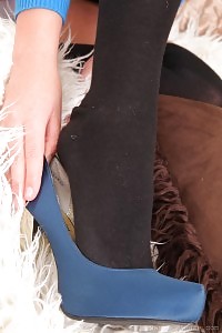 Lustful College Hottie Looks Dazzling In Her Unveiling Uniform, Soft Sweater And Boots.