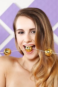 Adele Unicorn Masturbates And Toys A Big Sex Toy