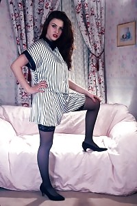 Pornstar Brunette Girl Poses In Holdups And Boots